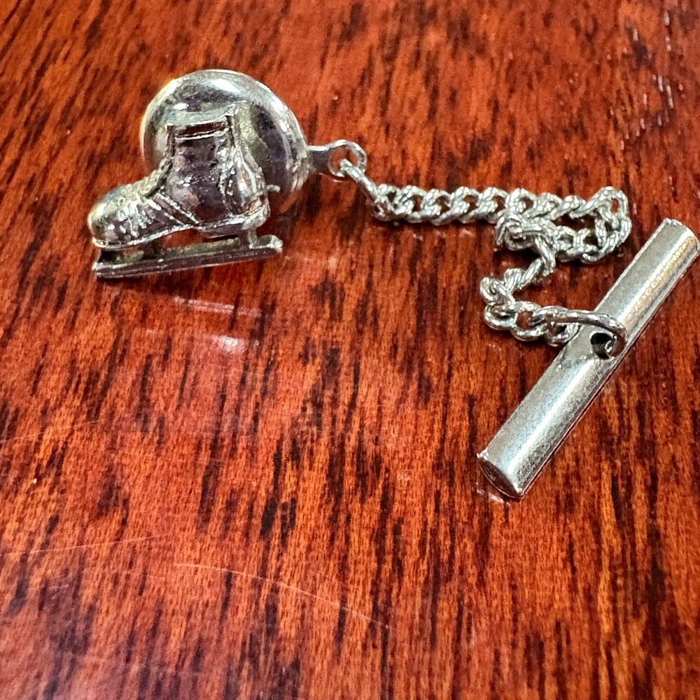 Silver Ice Skate Tie Clip/ tie tac